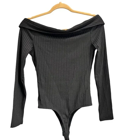 ASTR Nola Ribbed Knit Off the Shoulder Bodysuit S - Picture 8 of 9